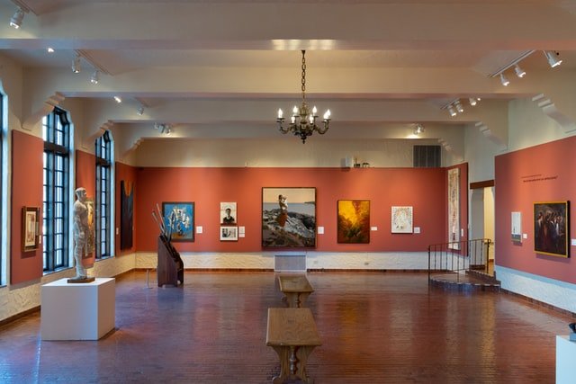 Our fine arts update features the many outstanding galleries in Ocala.