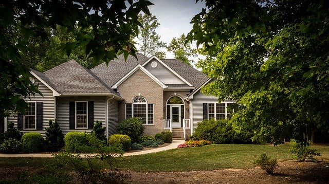 Lemonwood homes for sale sit in an Ocala neighborhood reminiscent of the tree covered lanes in northern cities.