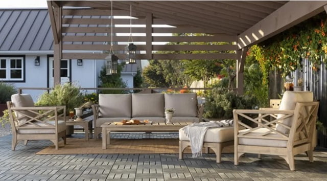 Patios are wonderful area to create Ocala homer spaces for entertaining. 