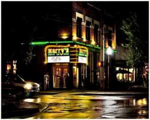 Homes for sale in SE Ocala and dining downtown.